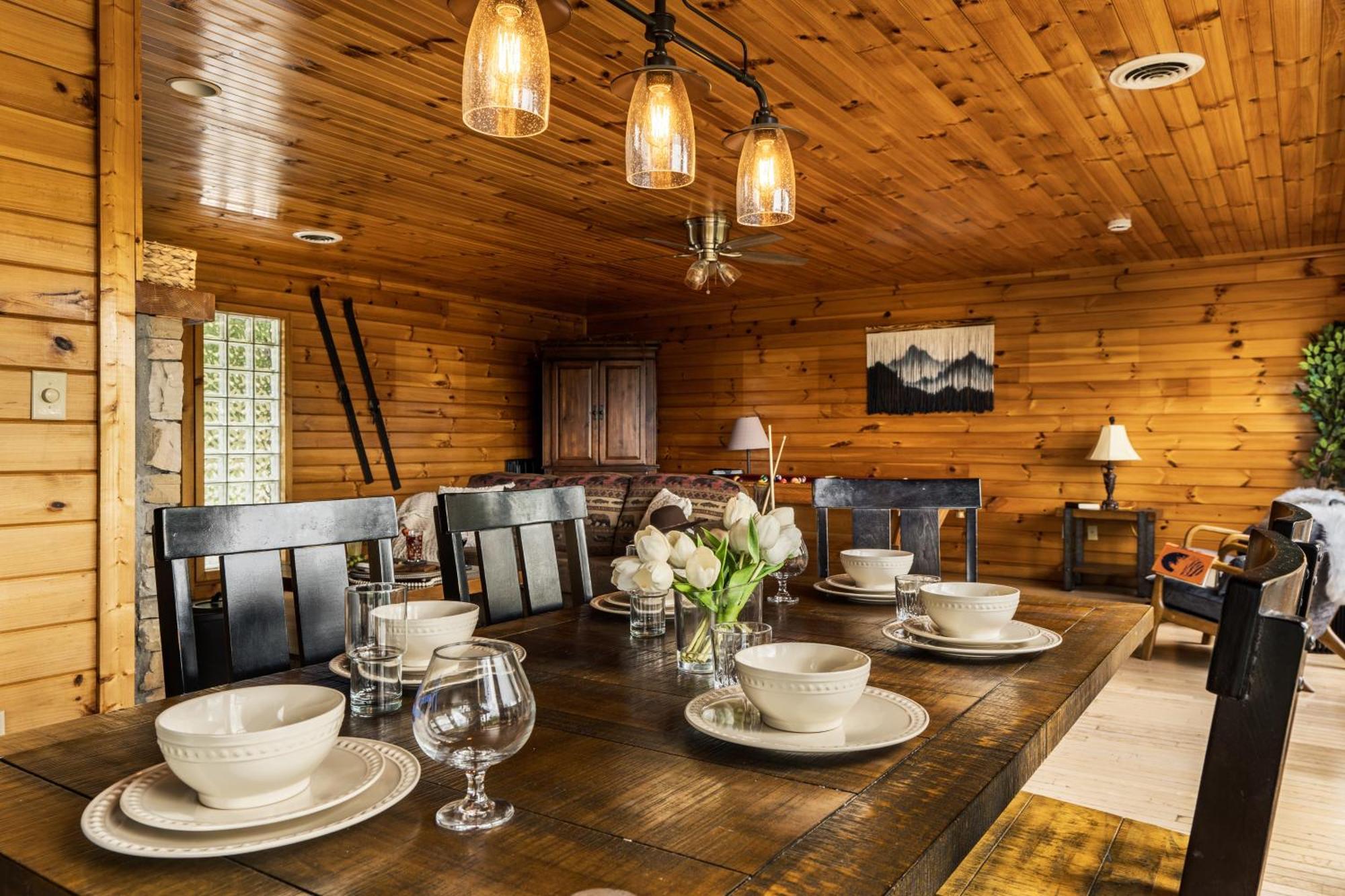 Вілла Elevista - Quaint&Private-Views-Hottub-Pooltable-Bears-3 Clubhouse Pools Гатлінбург Екстер'єр фото