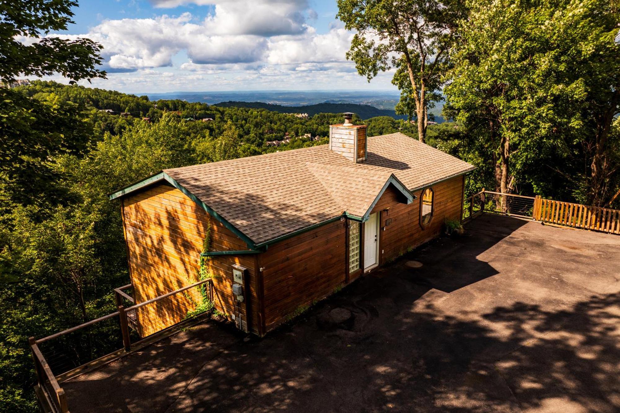 Вілла Elevista - Quaint&Private-Views-Hottub-Pooltable-Bears-3 Clubhouse Pools Гатлінбург Екстер'єр фото